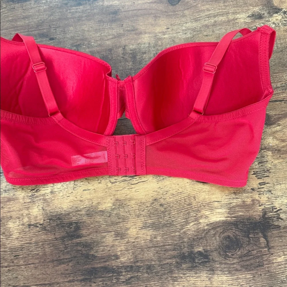 Adrienne Vittadini Red T-Shirt Bra